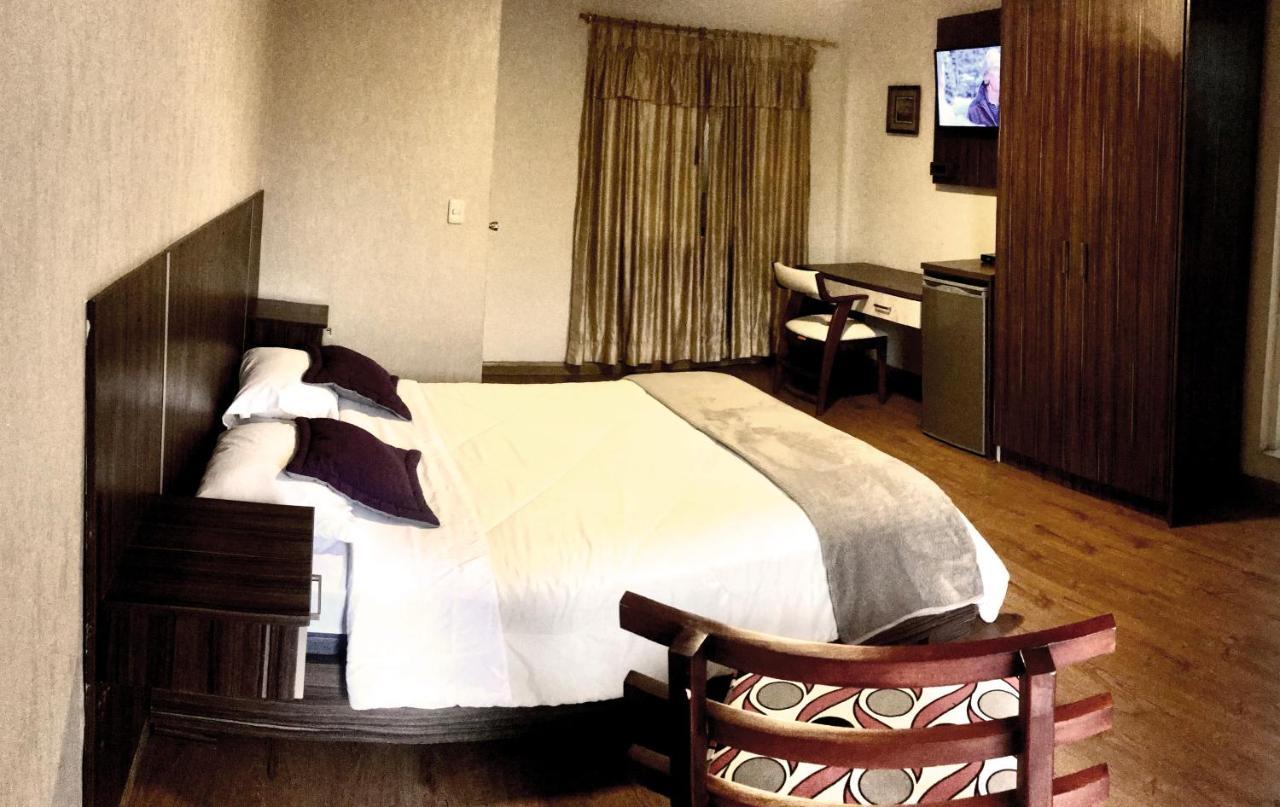 Hotel Spa Santa Ana Cuenca Bagian luar foto