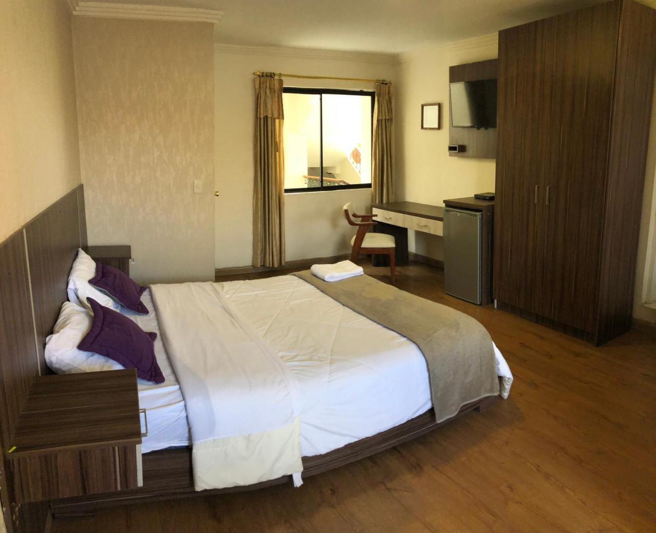 Hotel Spa Santa Ana Cuenca Bagian luar foto